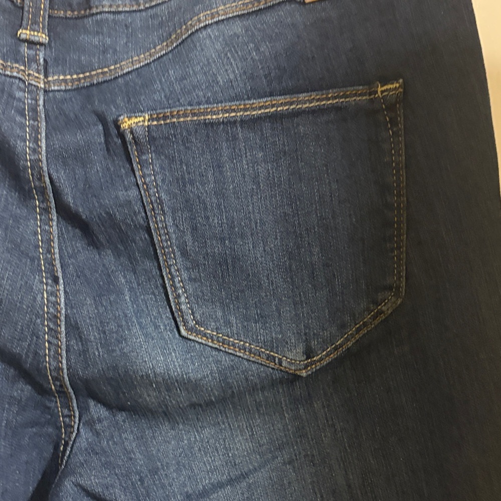 1822 Denim Dark Blue Capris - Picture 7 of 10